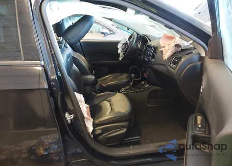 2020 Jeep Compass Limited 4X4 z USA, uszkodzony, nr VIN 3C4NJDCB6LT128161